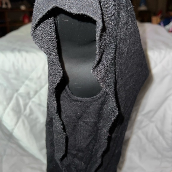 Philosophy V-Neck Sweater Vest - Picture 3 of 8